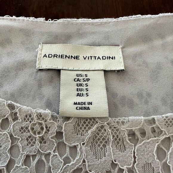 Adrienne Vittadini light grey, lace top with bell sleeves. - Picture 2 of 6